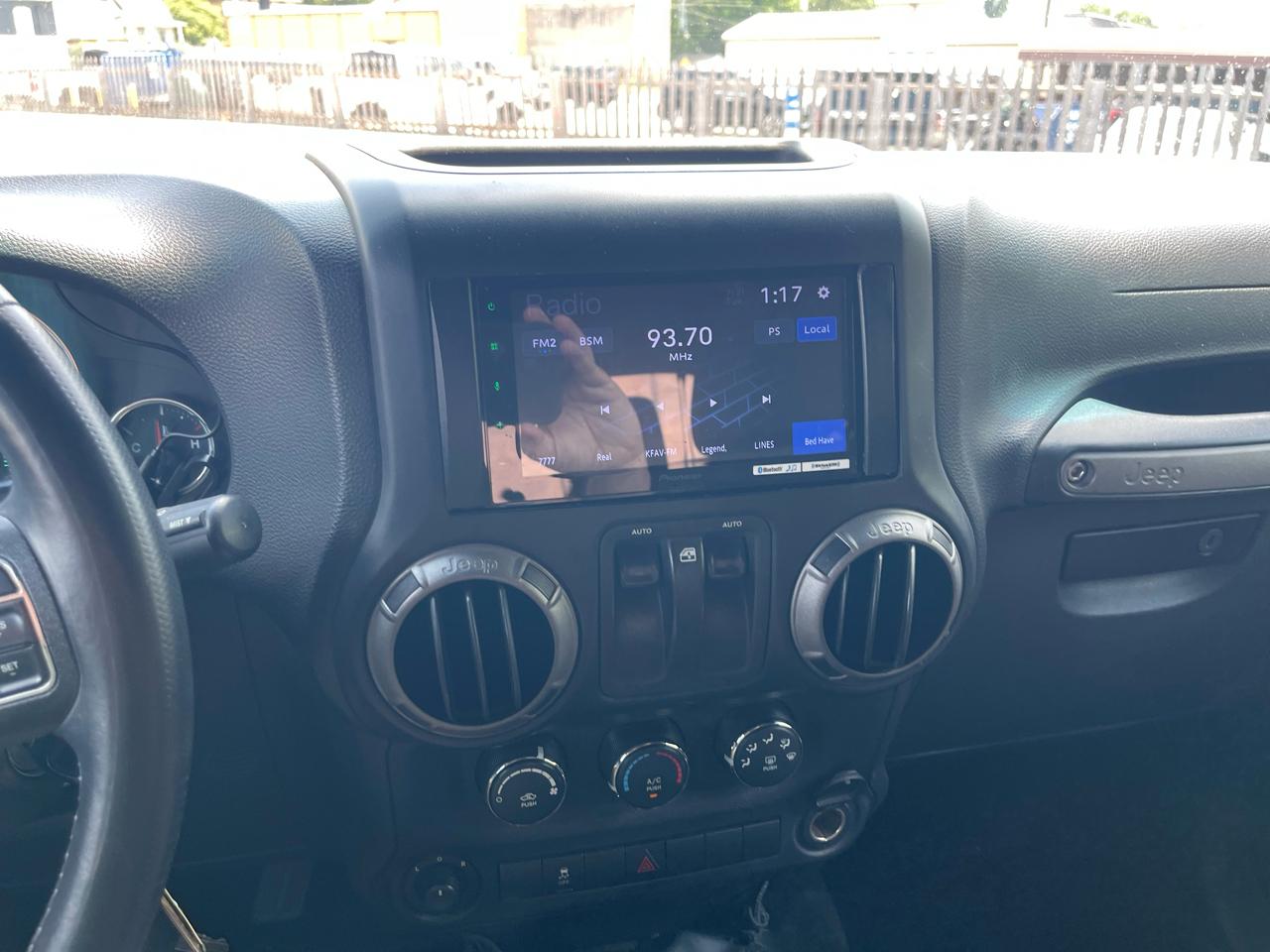 Jeep Wrangler Sport 4WD 2012