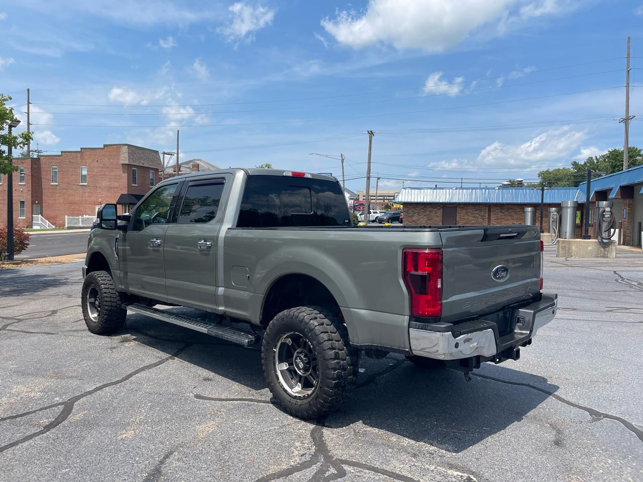 Ford F-250 SD Lariat Crew Cab 4WD 2019