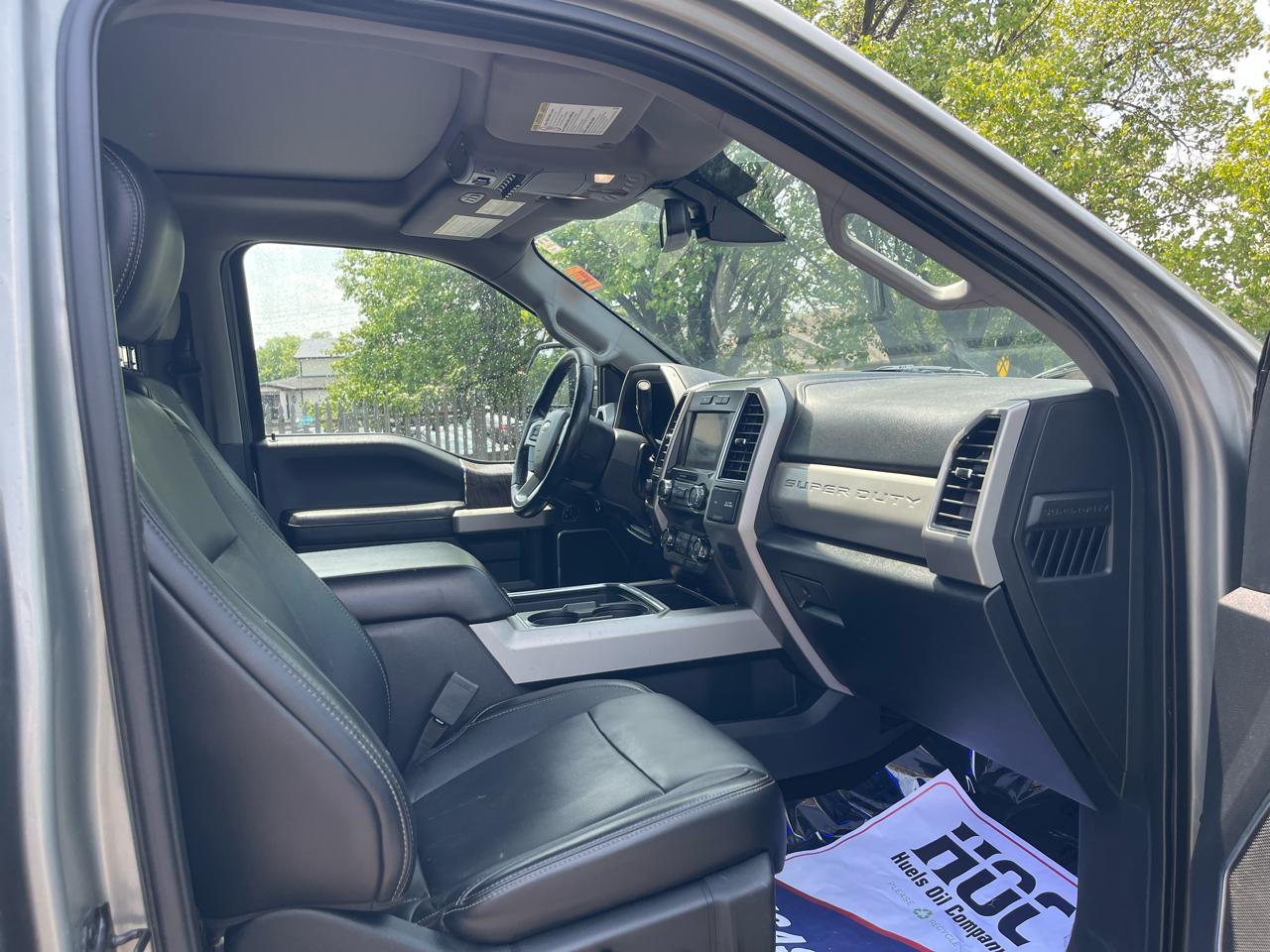Ford F-250 SD Lariat Crew Cab 4WD 2019