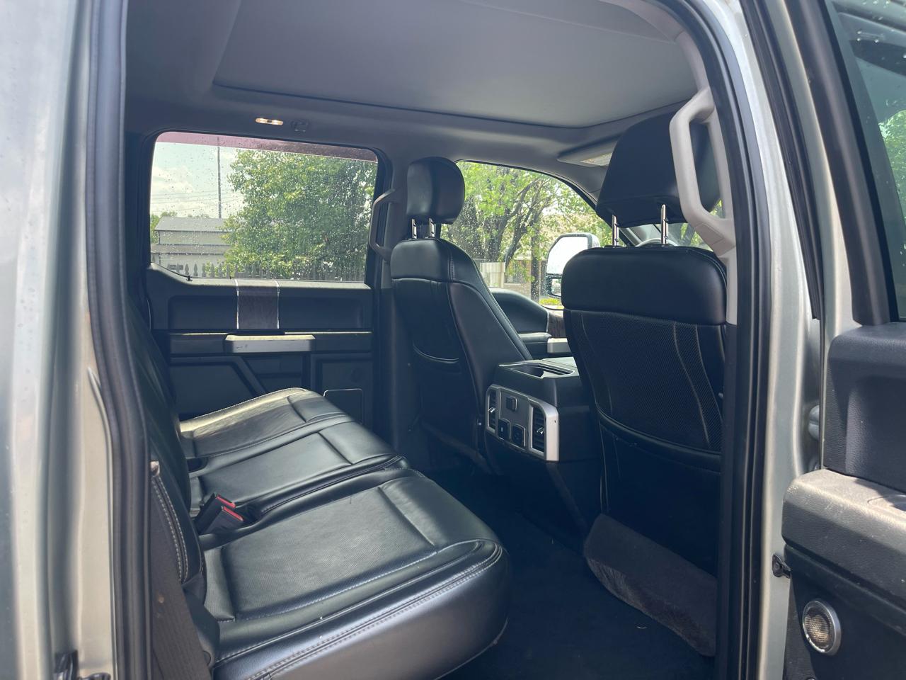 Ford F-250 SD Lariat Crew Cab 4WD 2019
