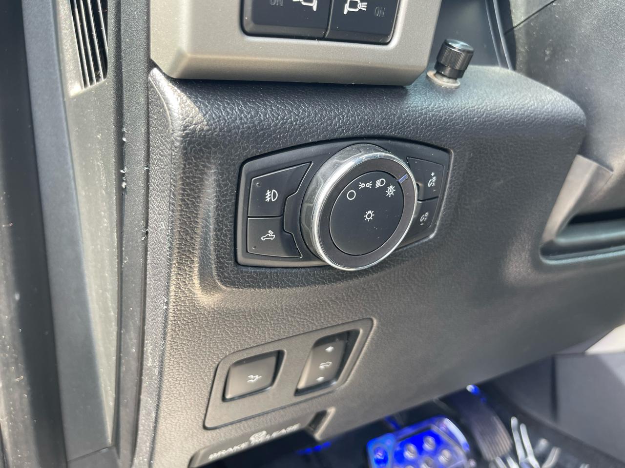 Ford F-250 SD Lariat Crew Cab 4WD 2019