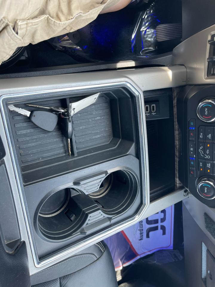Ford F-250 SD Lariat Crew Cab 4WD 2019