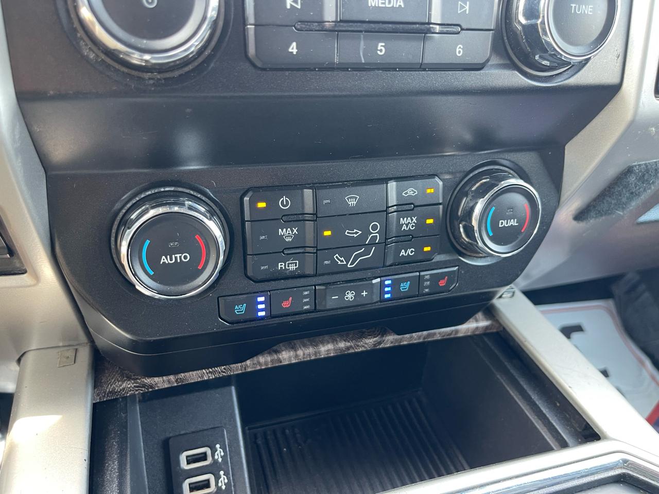 Ford F-250 SD Lariat Crew Cab 4WD 2019