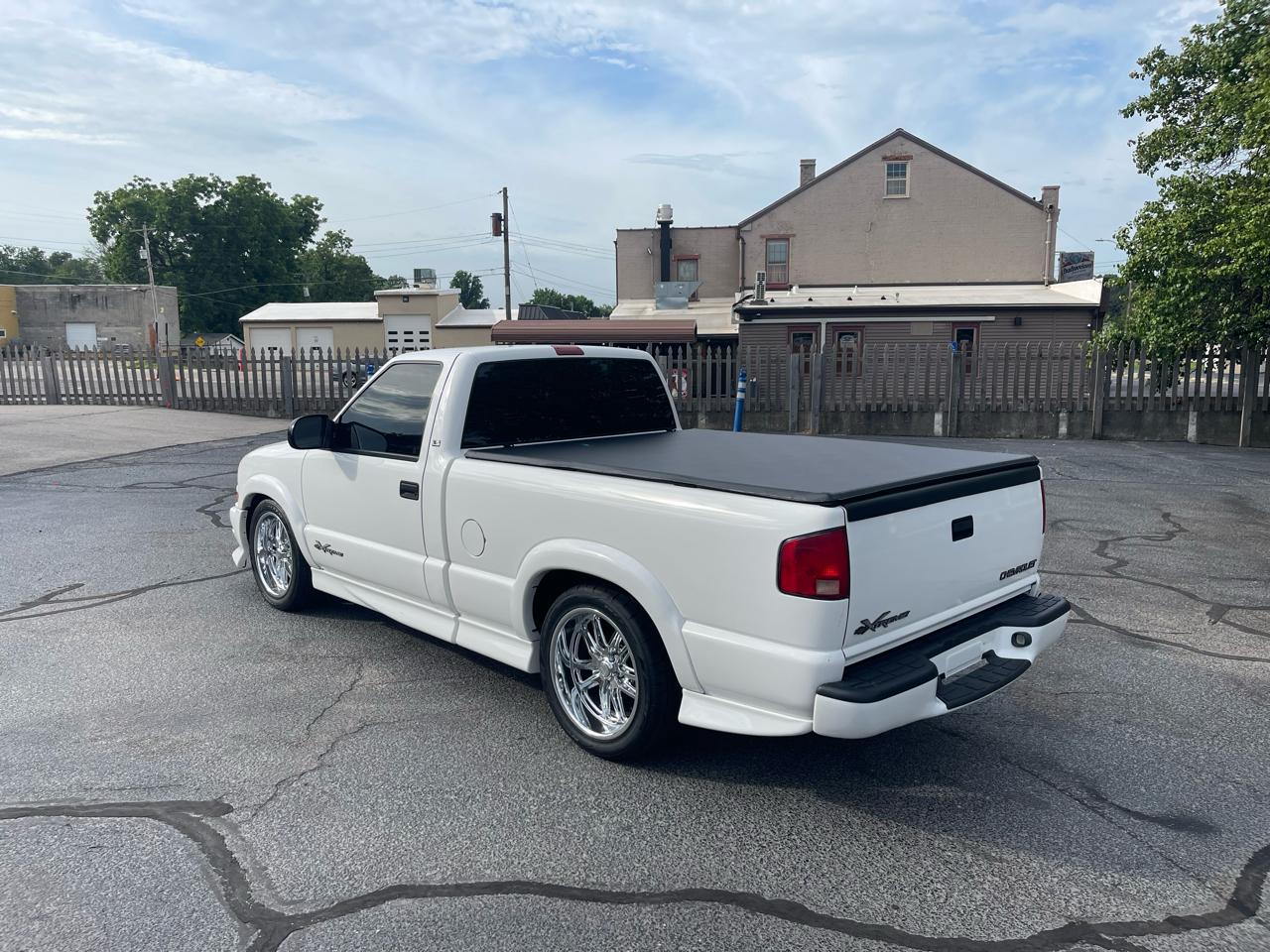 Chevrolet S10 Pickup 2WD LS 2000