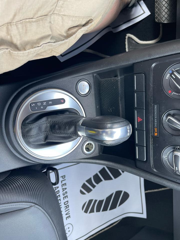 Volkswagen Beetle 2.0T Turbo 2014