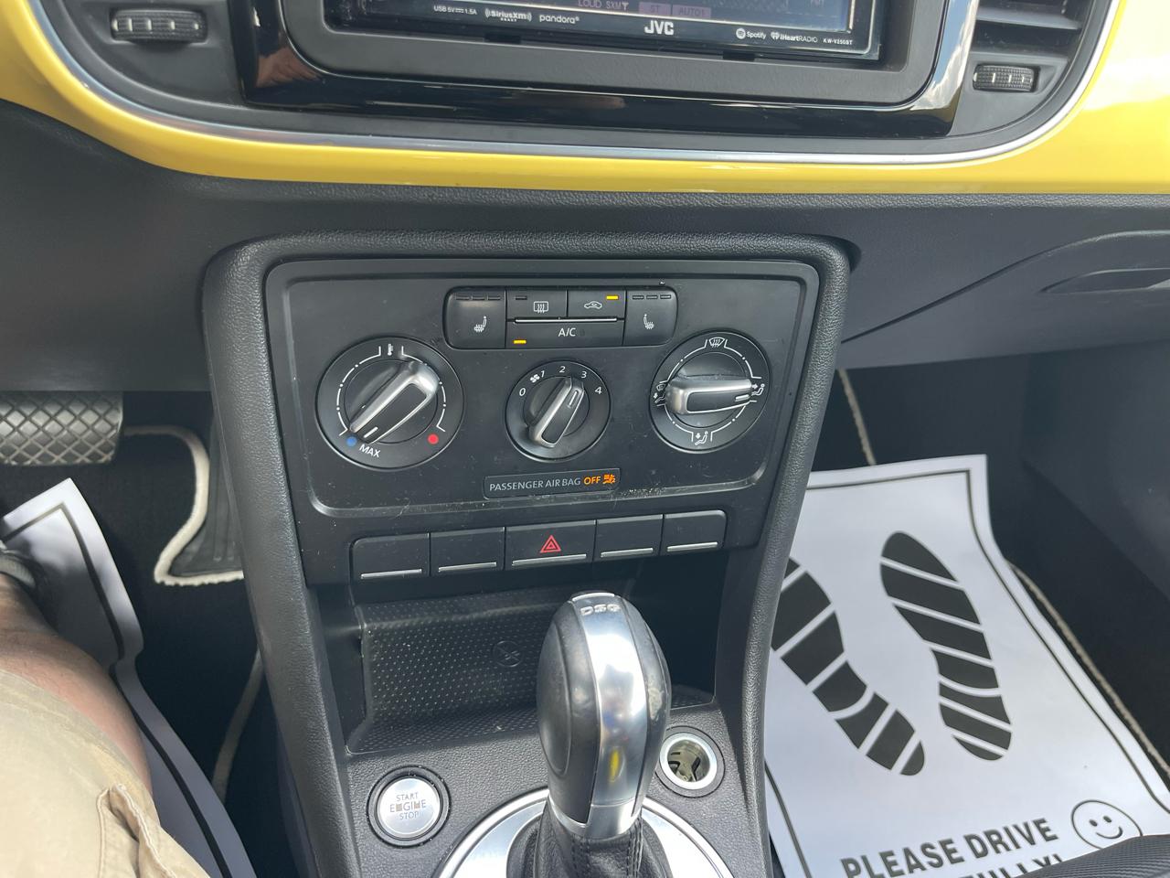 Volkswagen Beetle 2.0T Turbo 2014