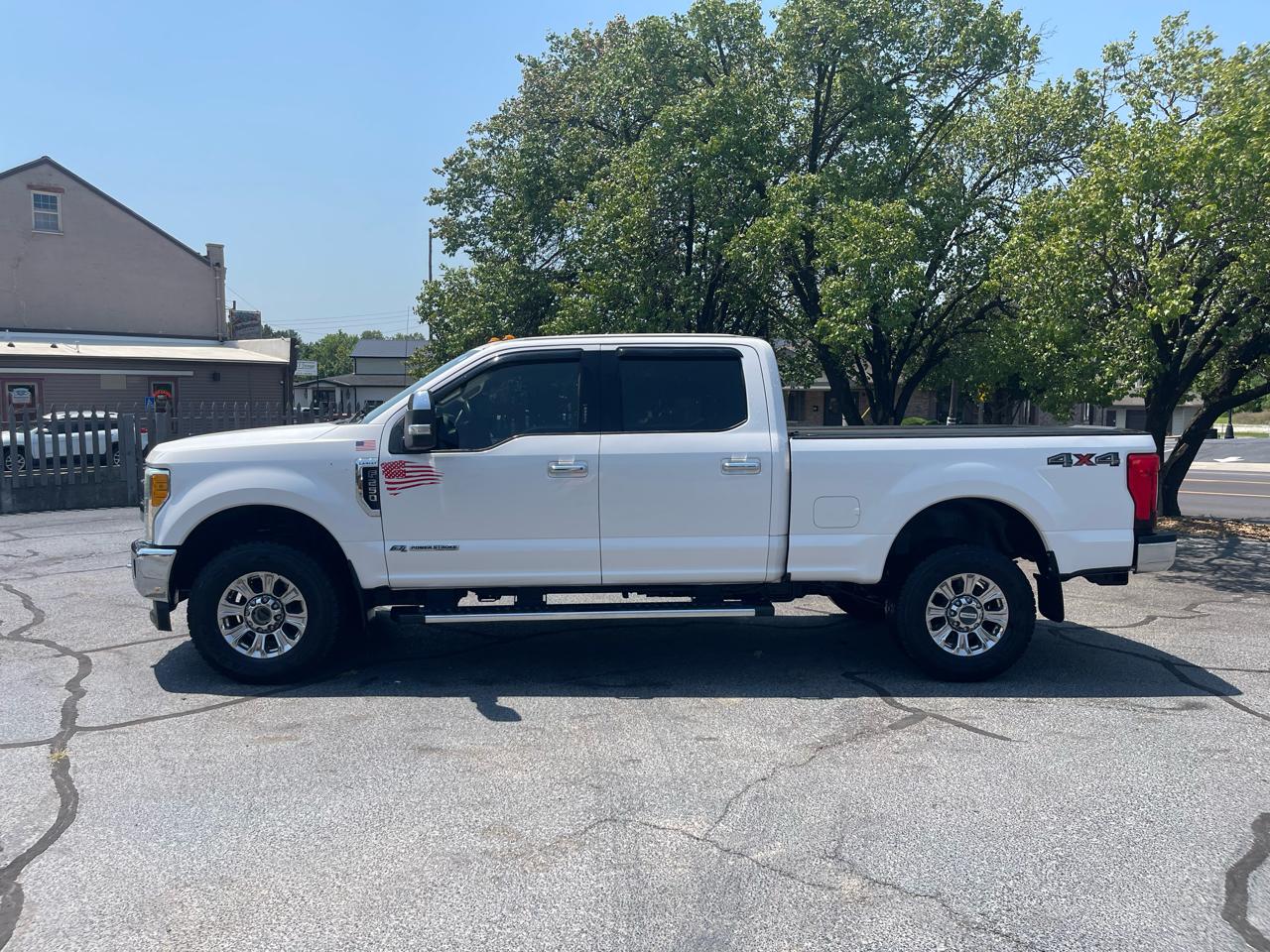 Ford F-250 SD Lariat Crew Cab 4WD 2017