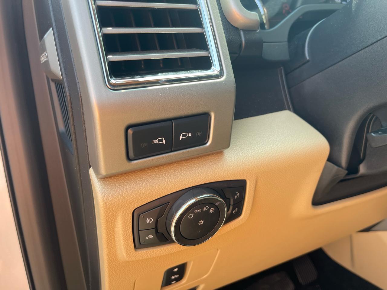 Ford F-250 SD Lariat Crew Cab 4WD 2017
