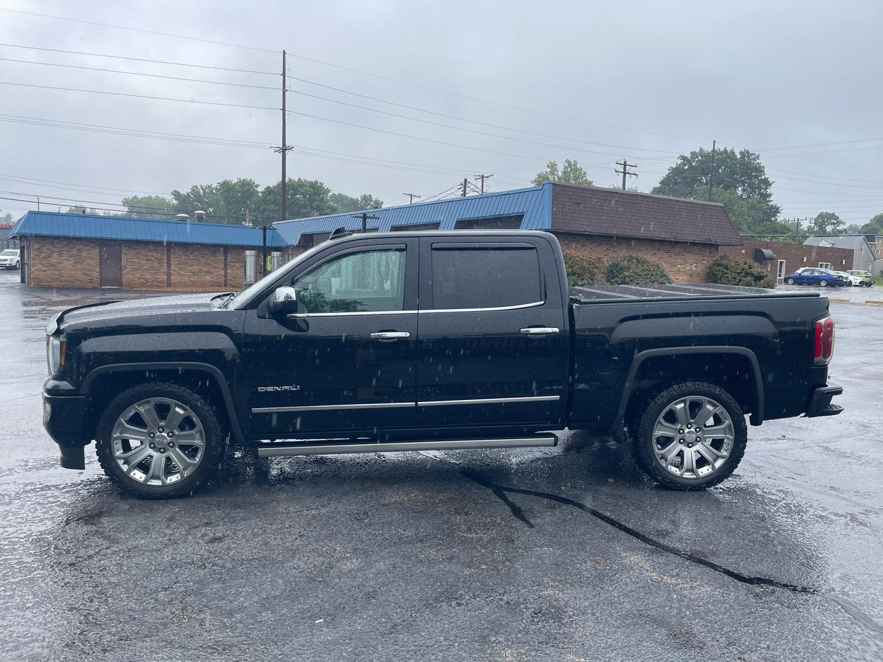 GMC Sierra 1500 Denali Crew Cab Short Box 4WD 2017