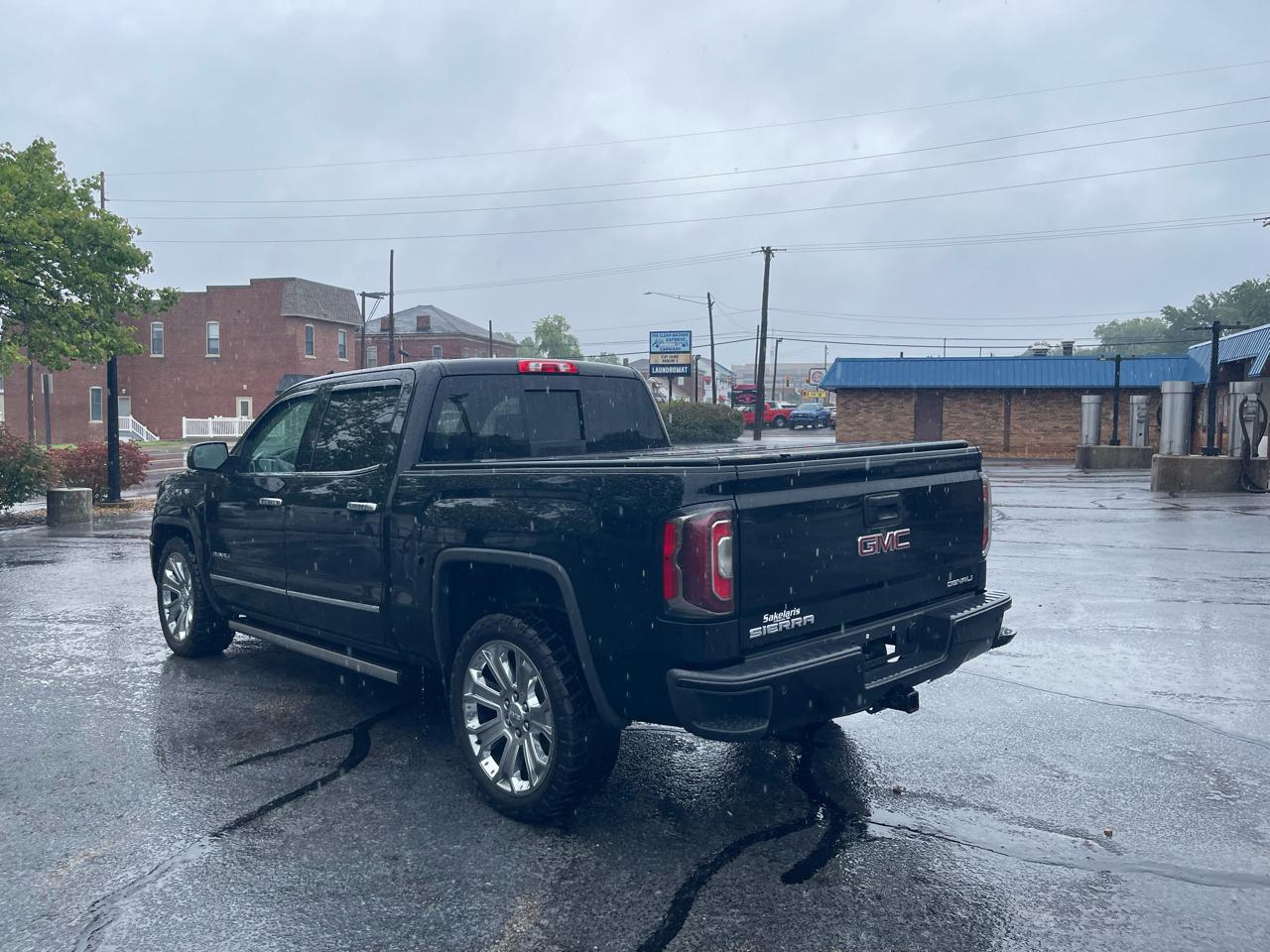 GMC Sierra 1500 Denali Crew Cab Short Box 4WD 2017