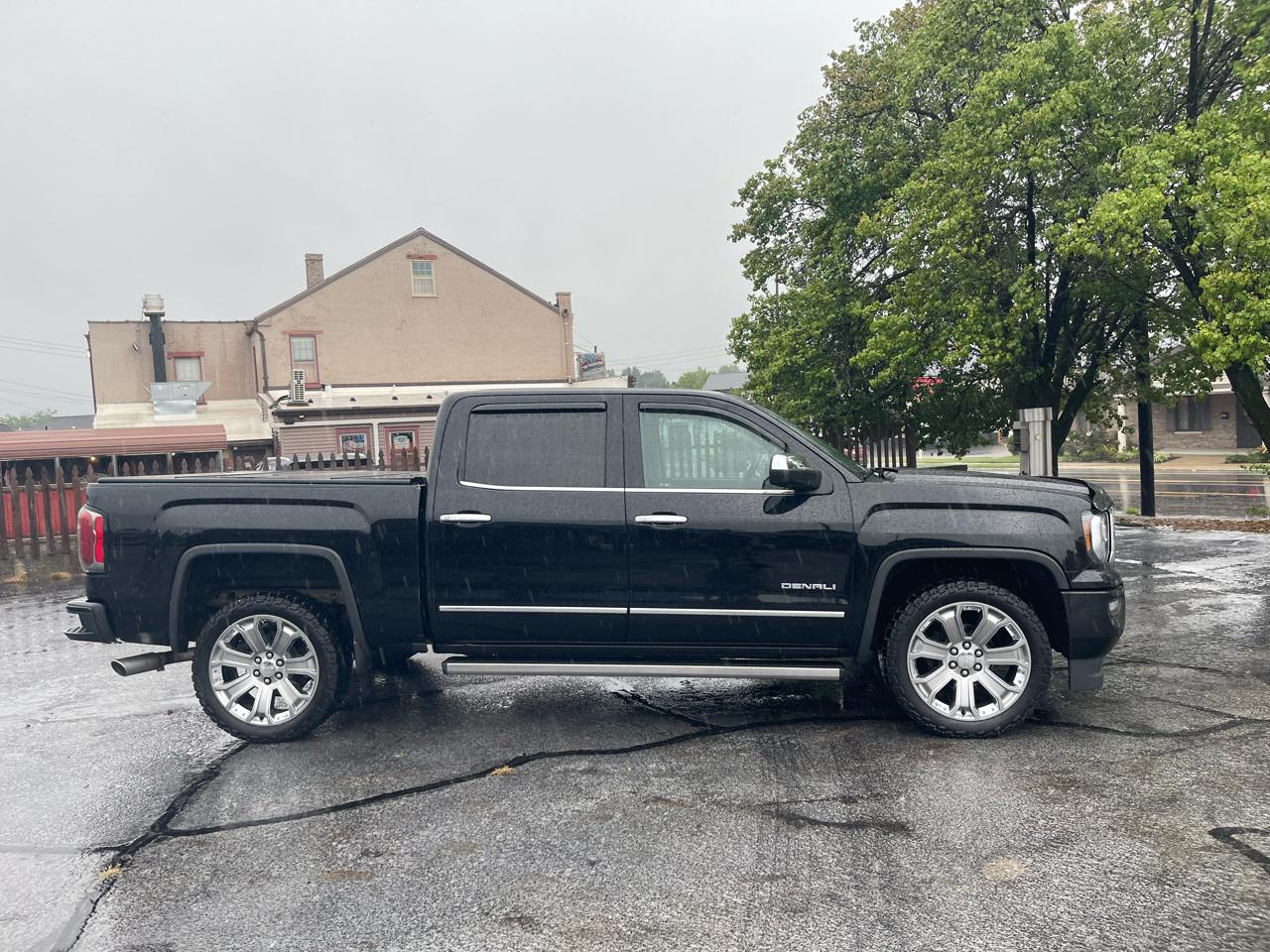GMC Sierra 1500 Denali Crew Cab Short Box 4WD 2017