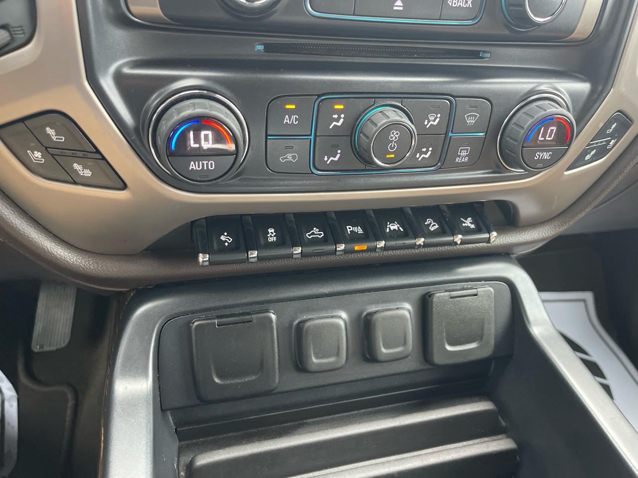 GMC Sierra 1500 Denali Crew Cab Short Box 4WD 2017
