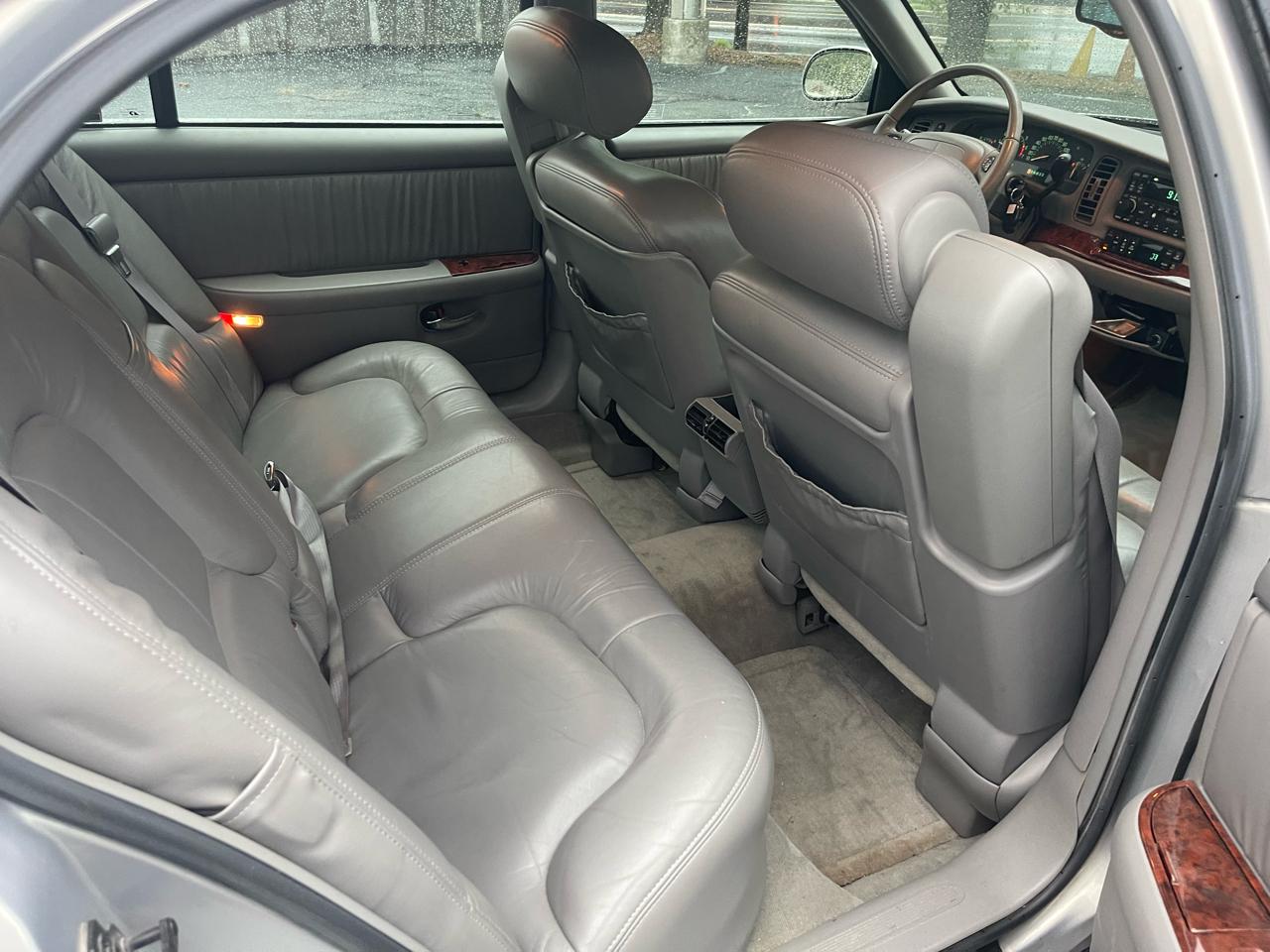 Buick Park Avenue Sedan 1998
