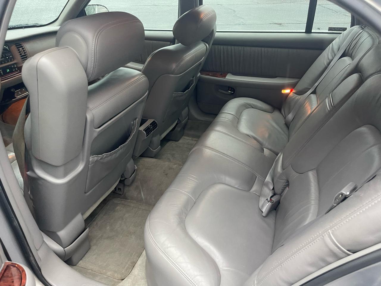 Buick Park Avenue Sedan 1998