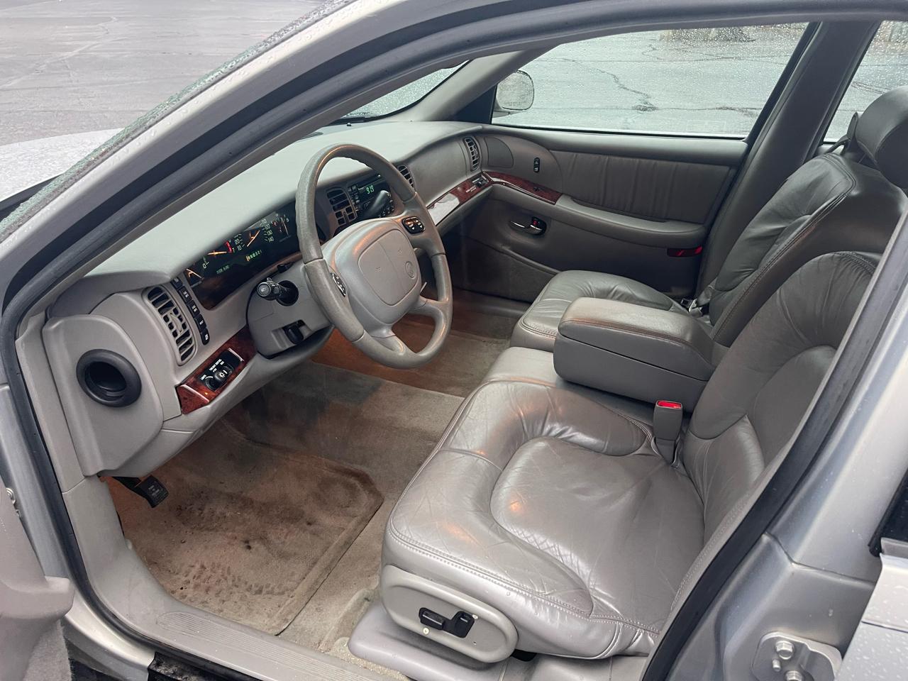 Buick Park Avenue Sedan 1998