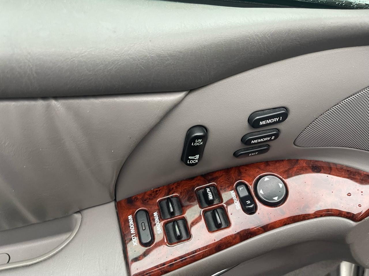 Buick Park Avenue Sedan 1998