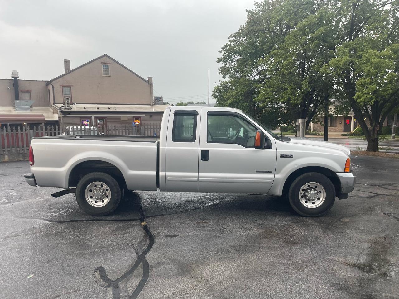 Ford F-250 SD Lariat SuperCab Long Bed 2WD 2001