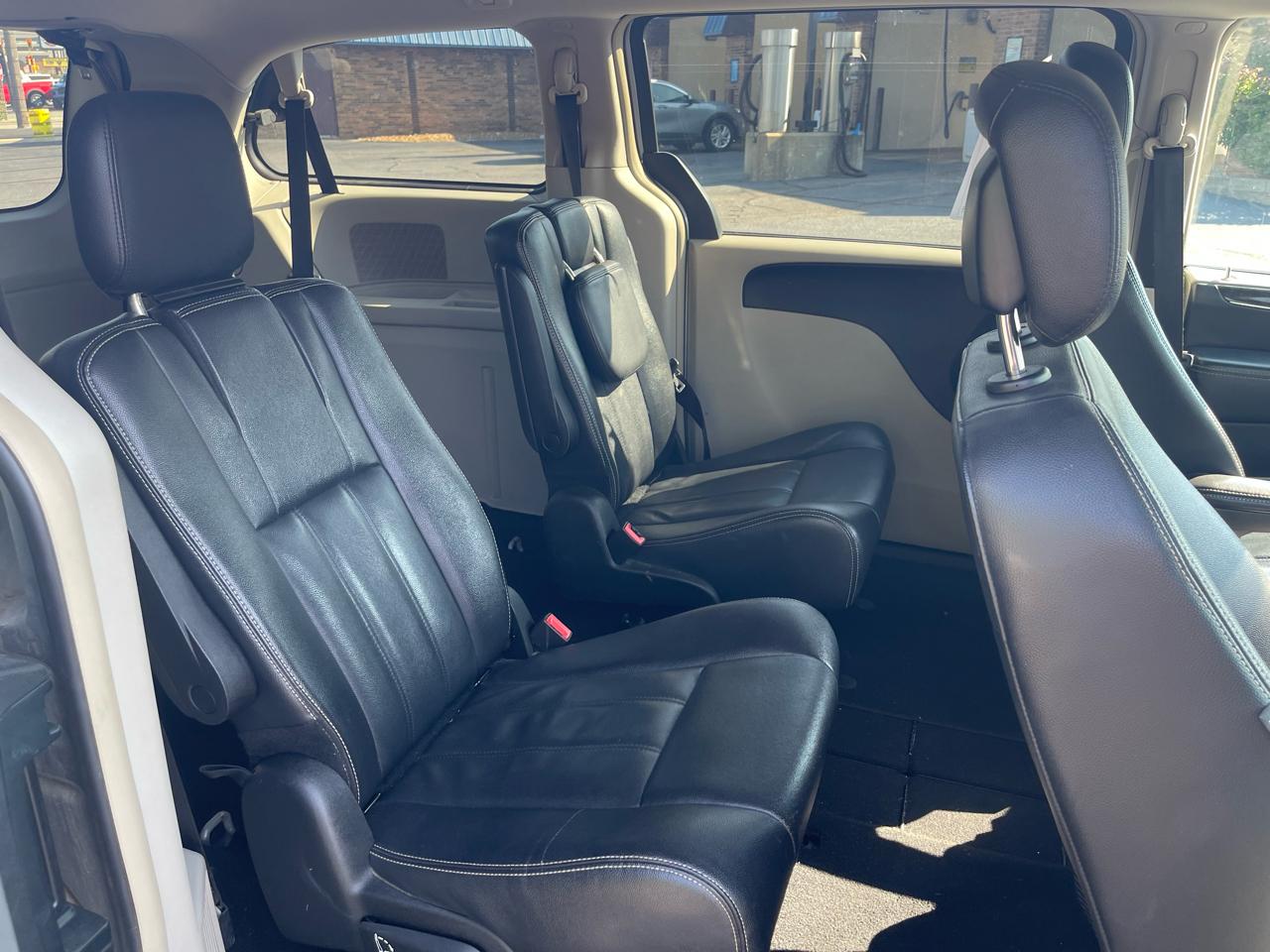 Chrysler Town & Country Touring 2014