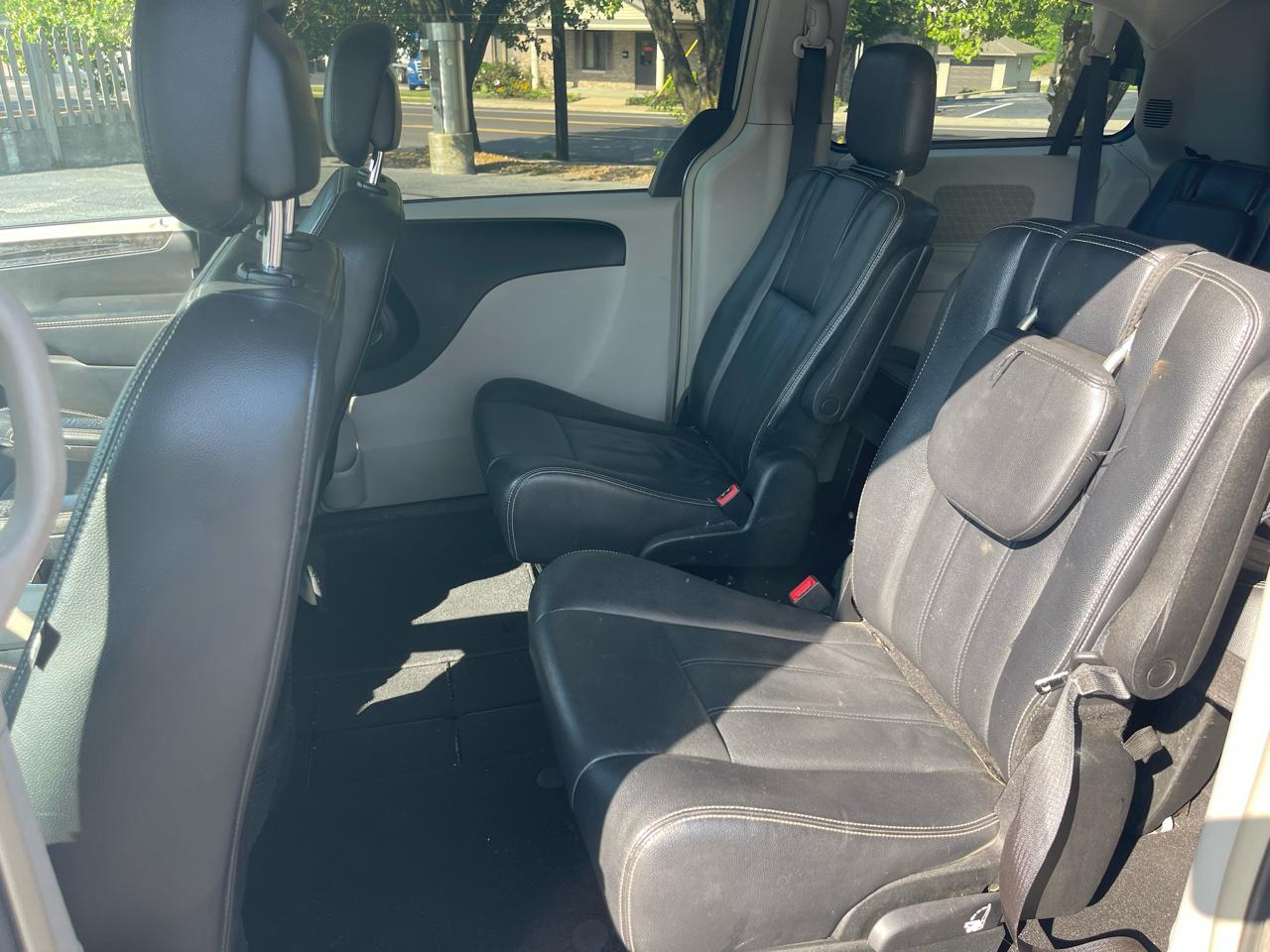 Chrysler Town & Country Touring 2014