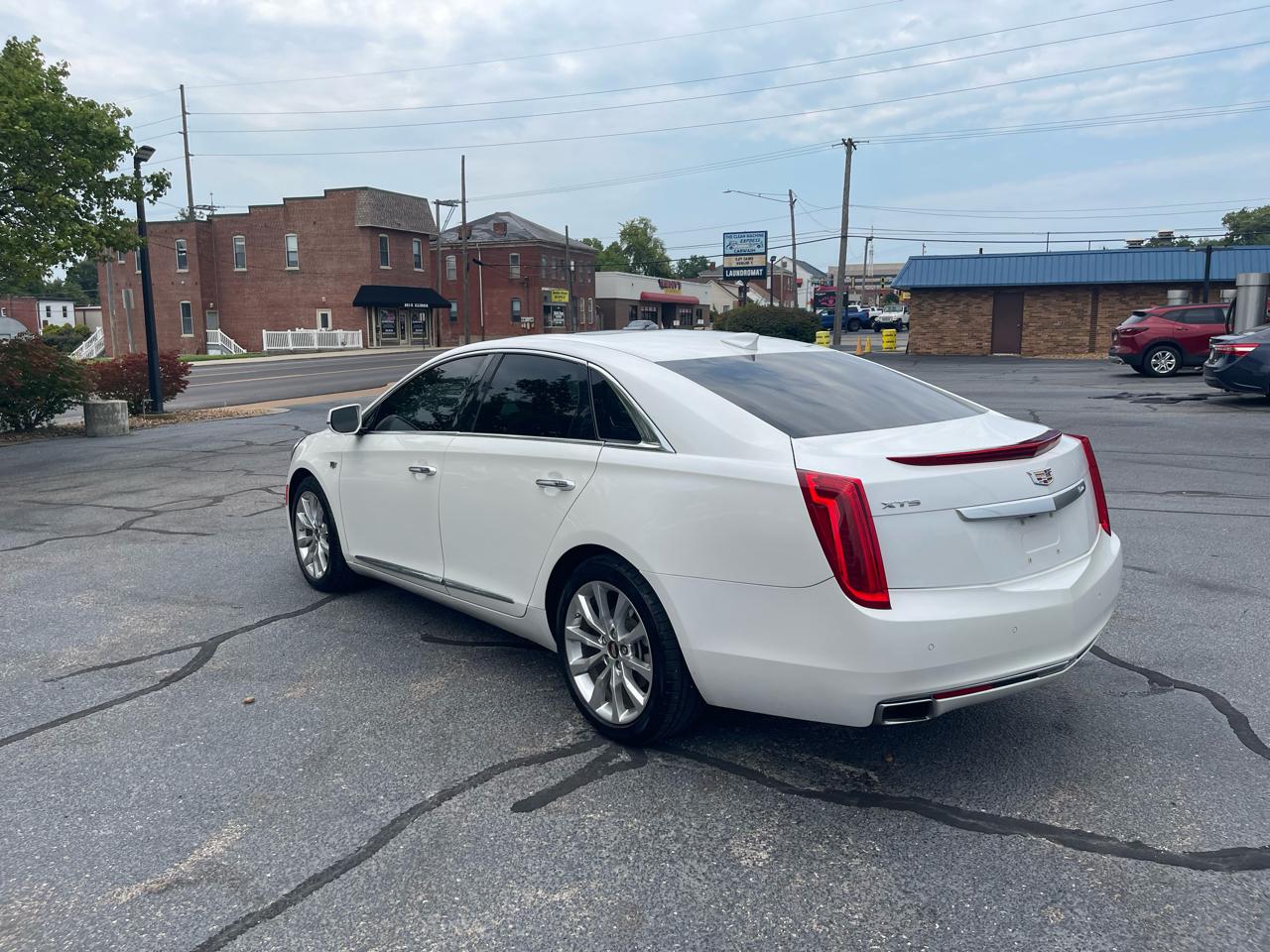 Cadillac XTS Luxury FWD 2016