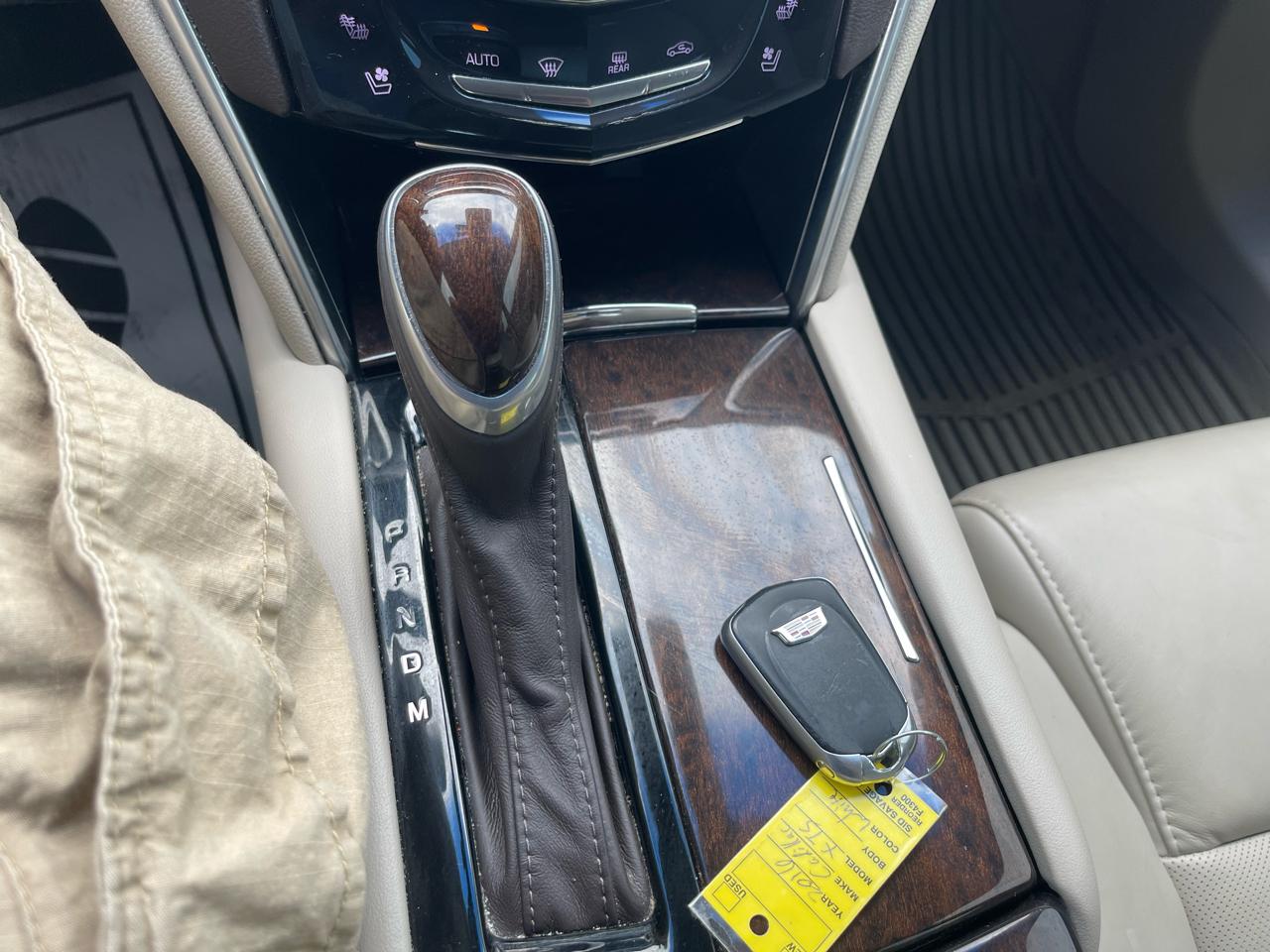 Cadillac XTS Luxury FWD 2016