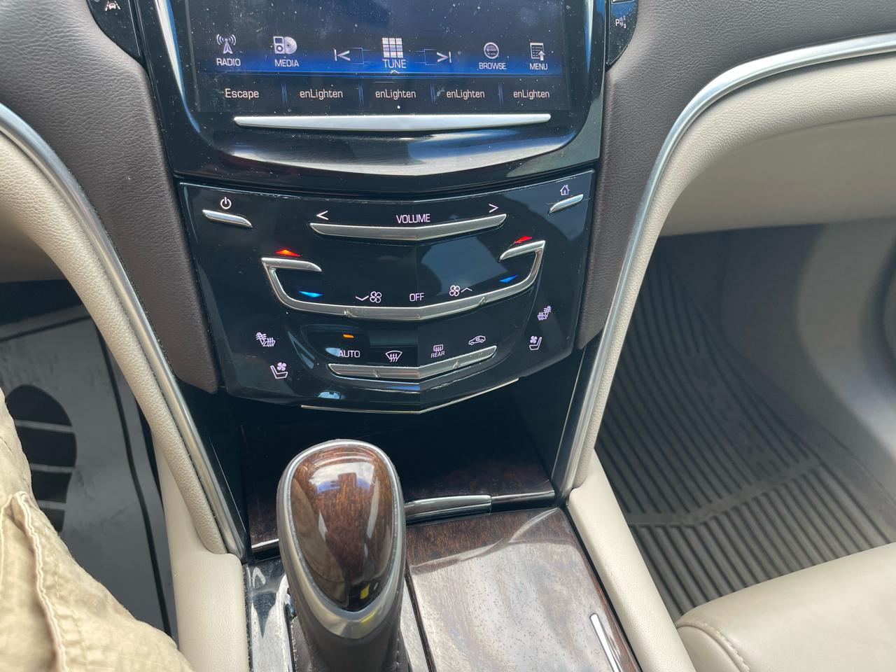 Cadillac XTS Luxury FWD 2016