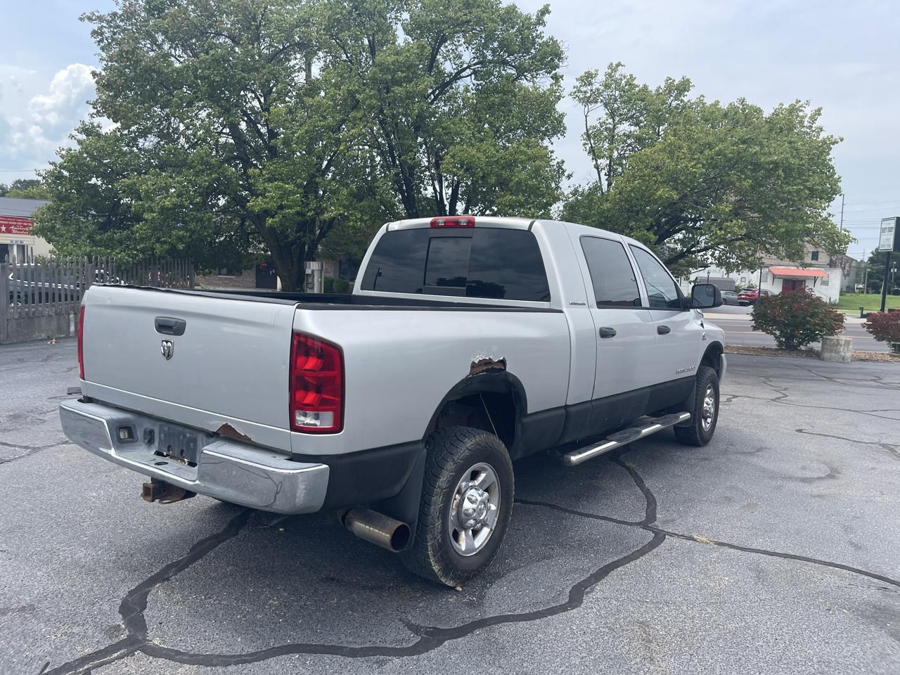 Dodge Ram 2500 Laramie Mega Cab 4WD 2006