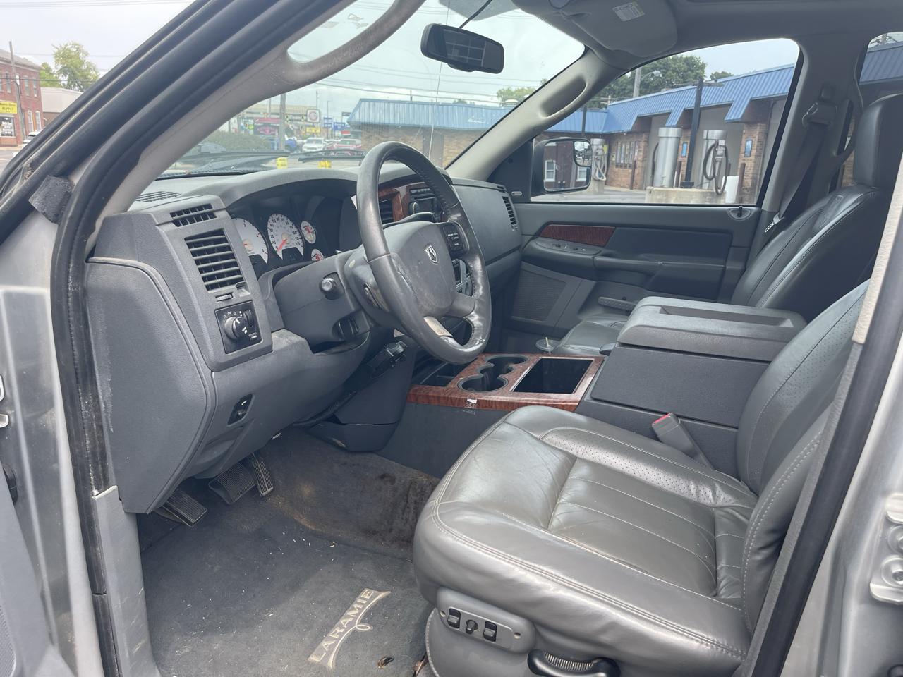 Dodge Ram 2500 Laramie Mega Cab 4WD 2006