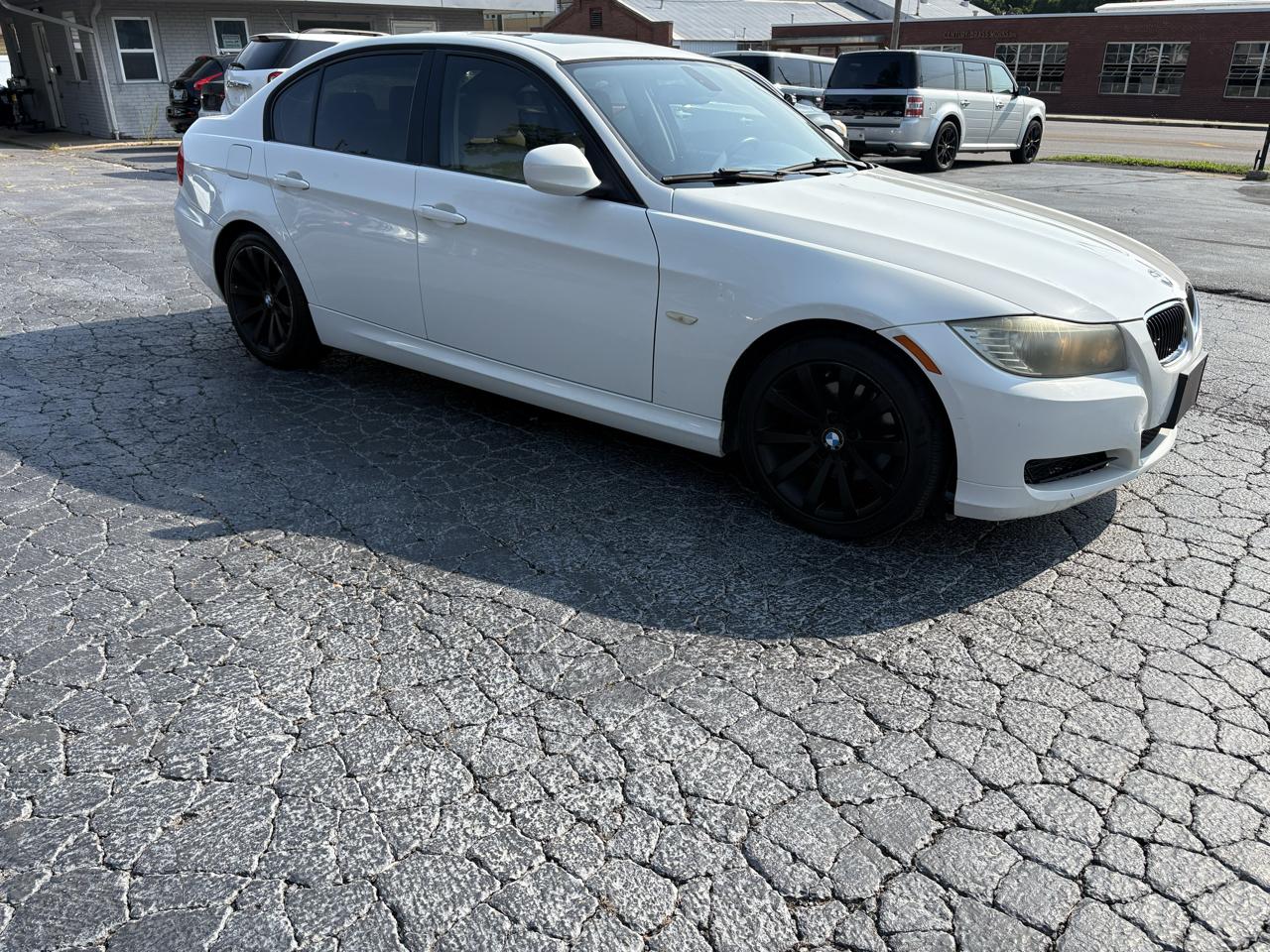 BMW 3-Series 328i 2011