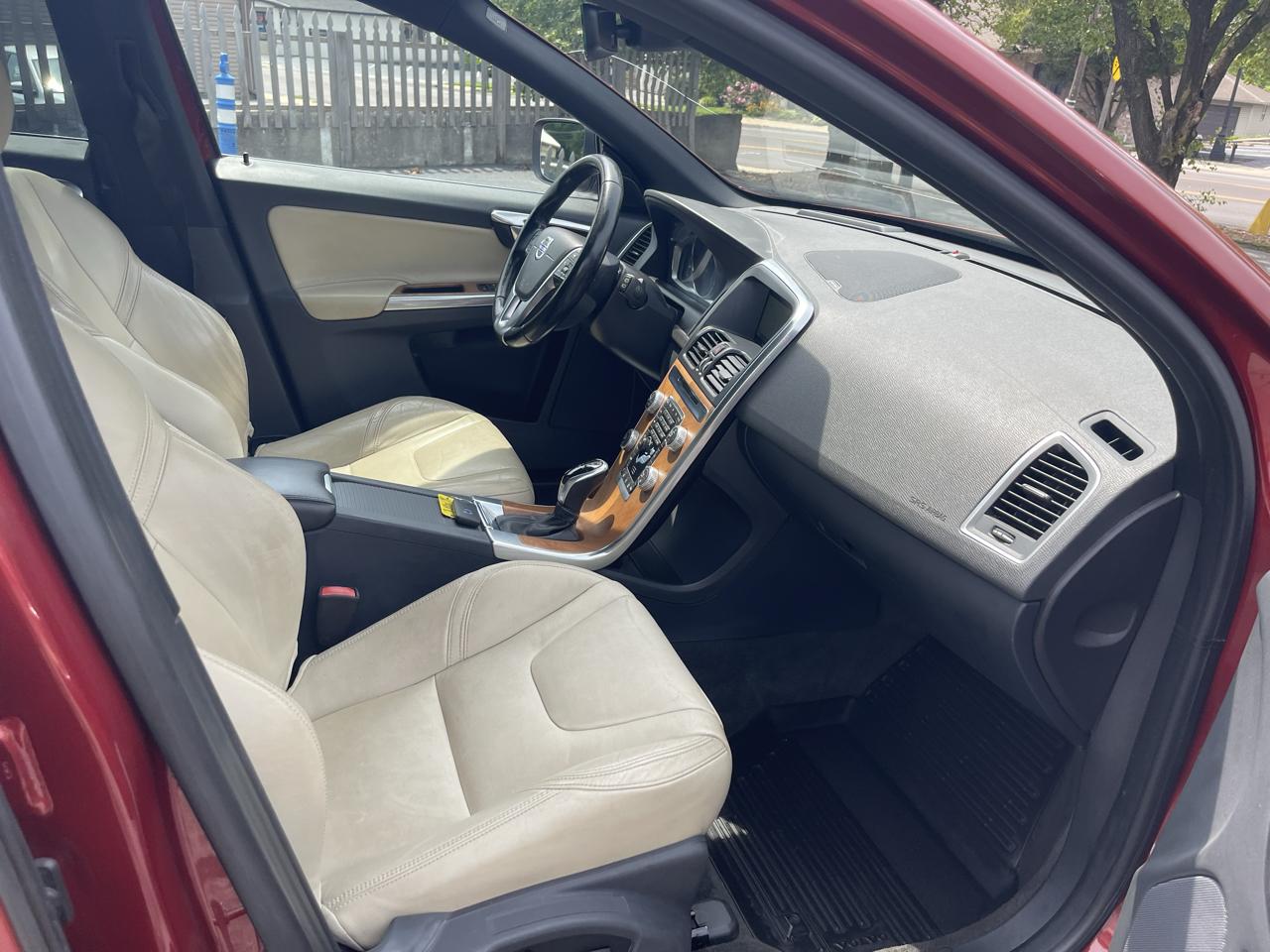 Volvo XC60 T6 Drive-E Platinum FWD 2015