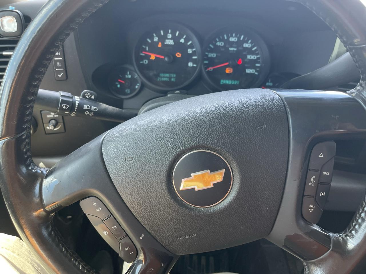 Chevrolet Silverado 1500 1LT Crew Cab 4WD 2013