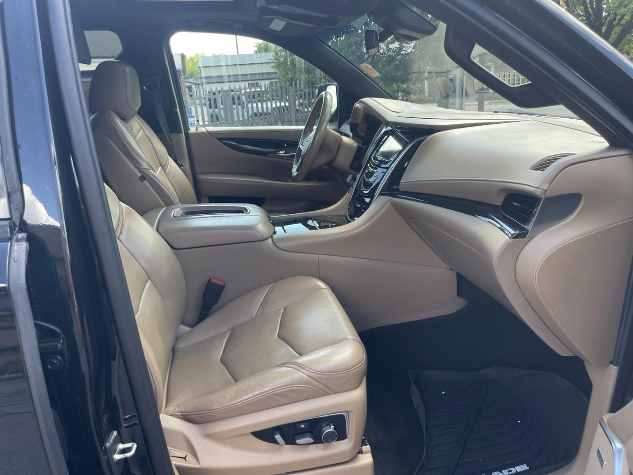 Cadillac Escalade ESV Platinum 4WD 2020