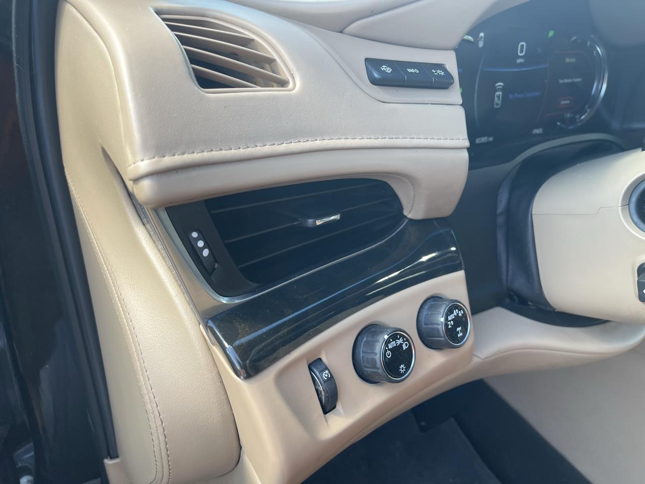 Cadillac Escalade ESV Platinum 4WD 2020