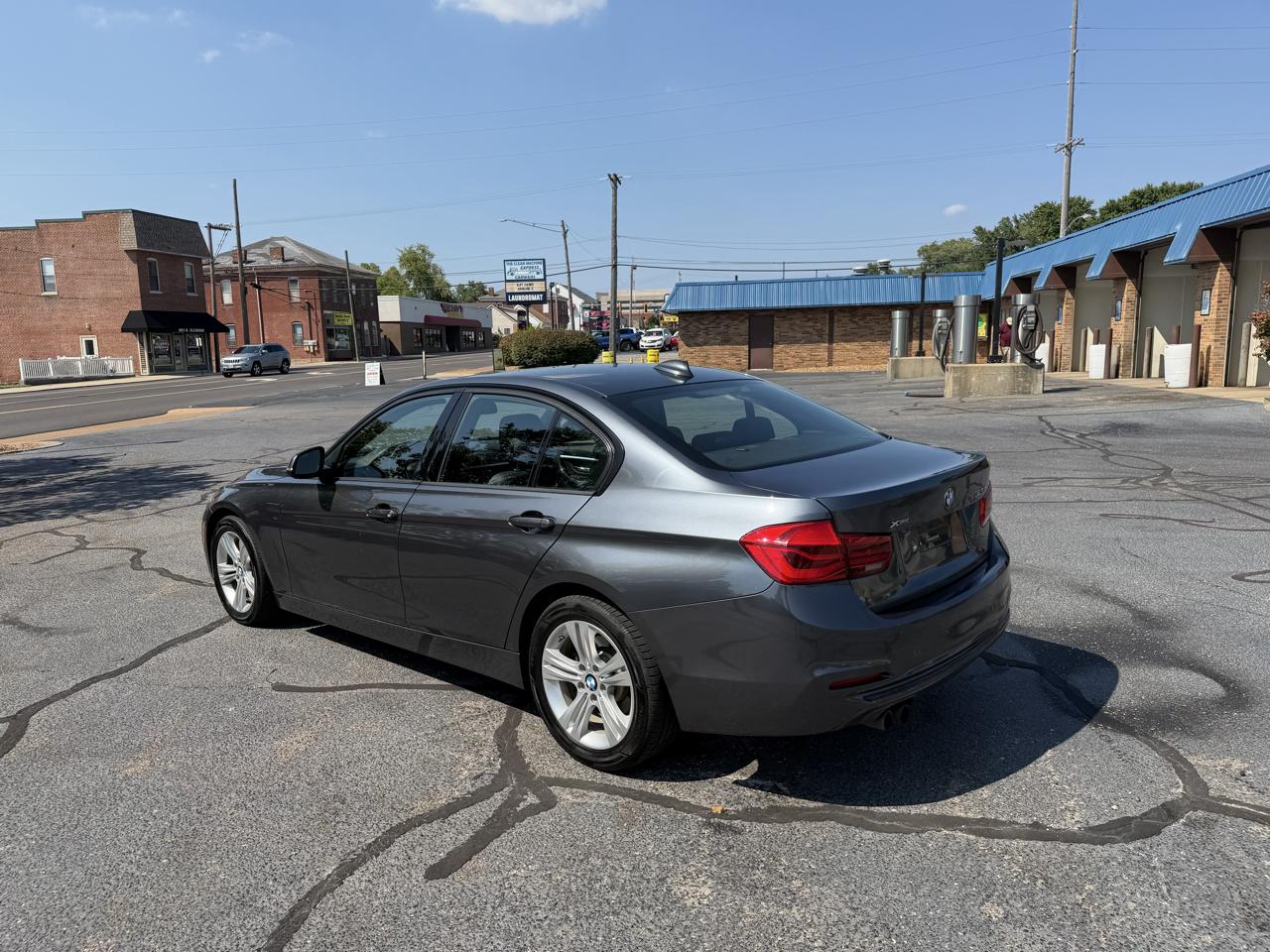 BMW 3-Series 328i xDrive Sedan 2016