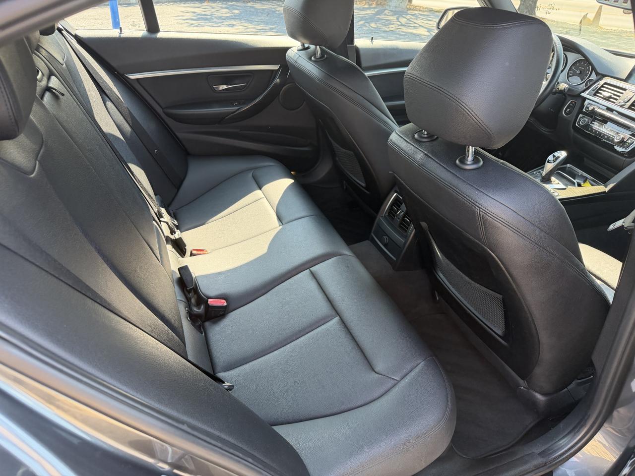 BMW 3-Series 328i xDrive Sedan 2016