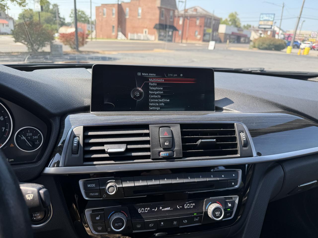 BMW 3-Series 328i xDrive Sedan 2016