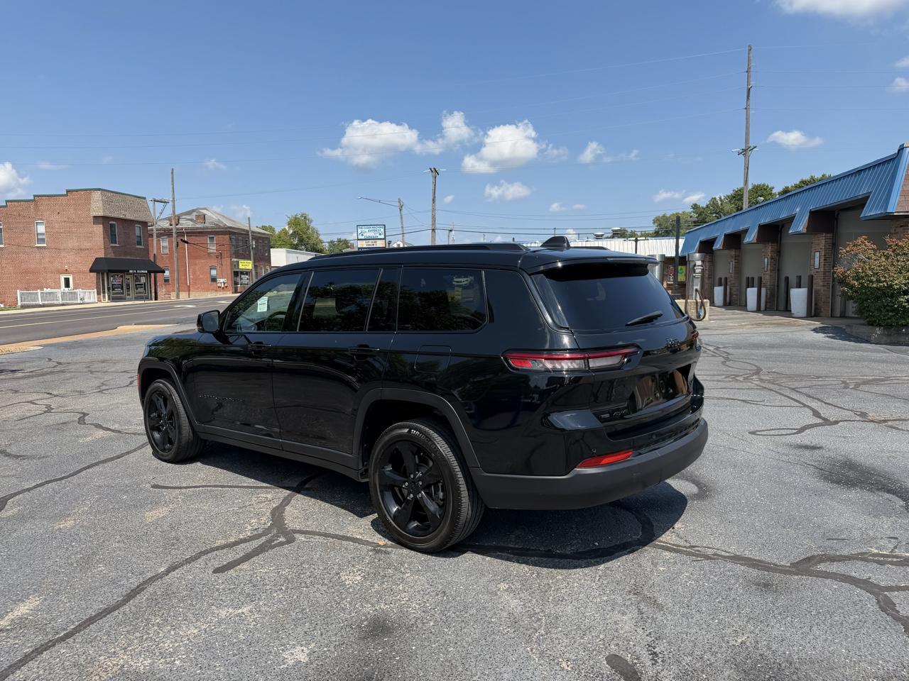 Jeep Grand Cherokee L Laredo 4WD 2022
