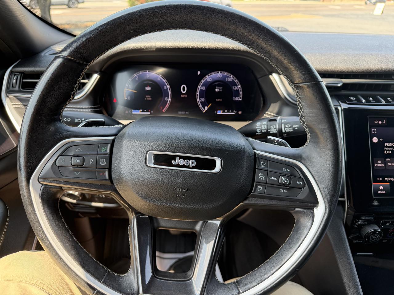 Jeep Grand Cherokee L Laredo 4WD 2022