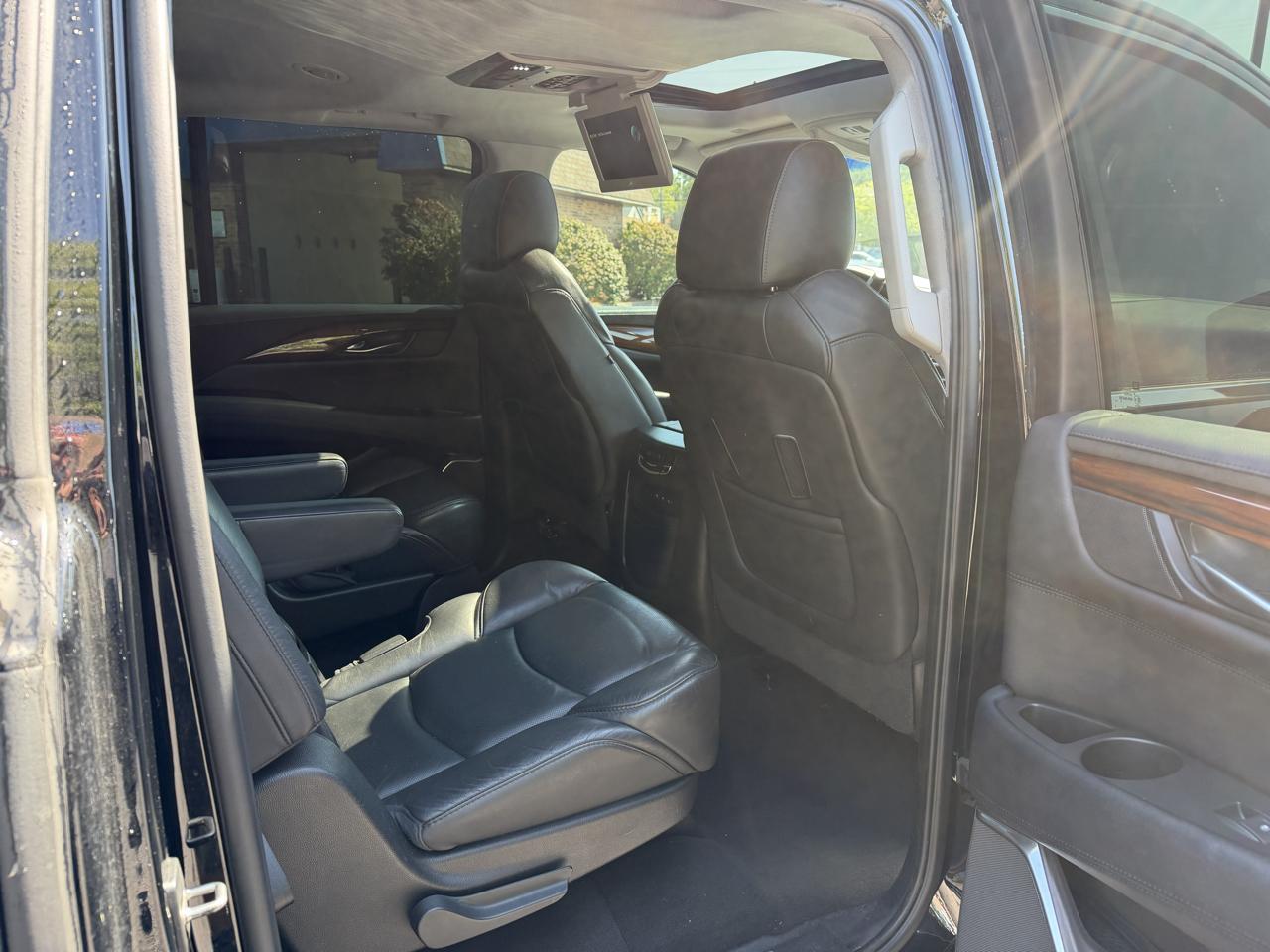 Cadillac Escalade ESV Luxury 4WD 2017