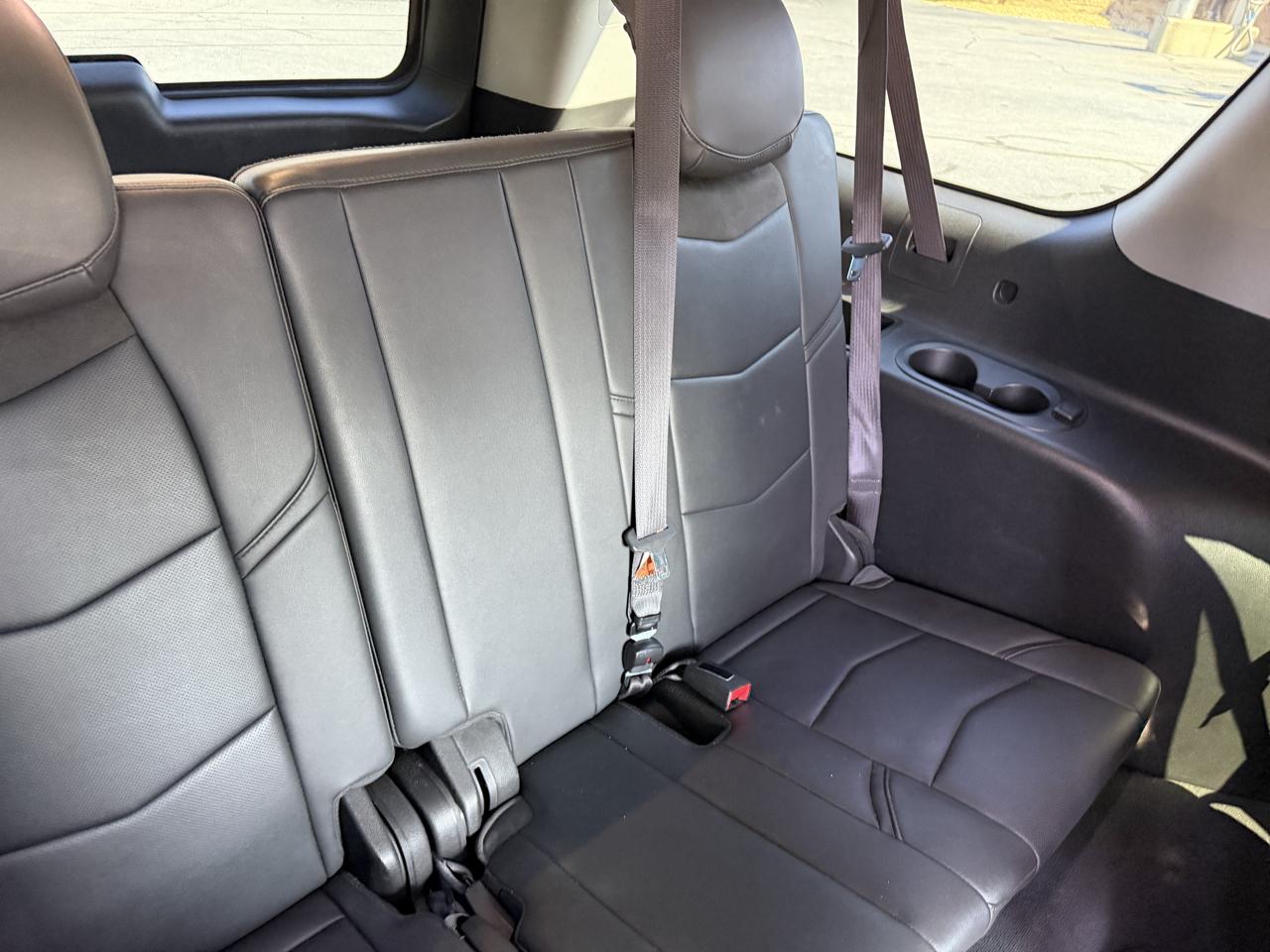 Cadillac Escalade ESV Luxury 4WD 2017