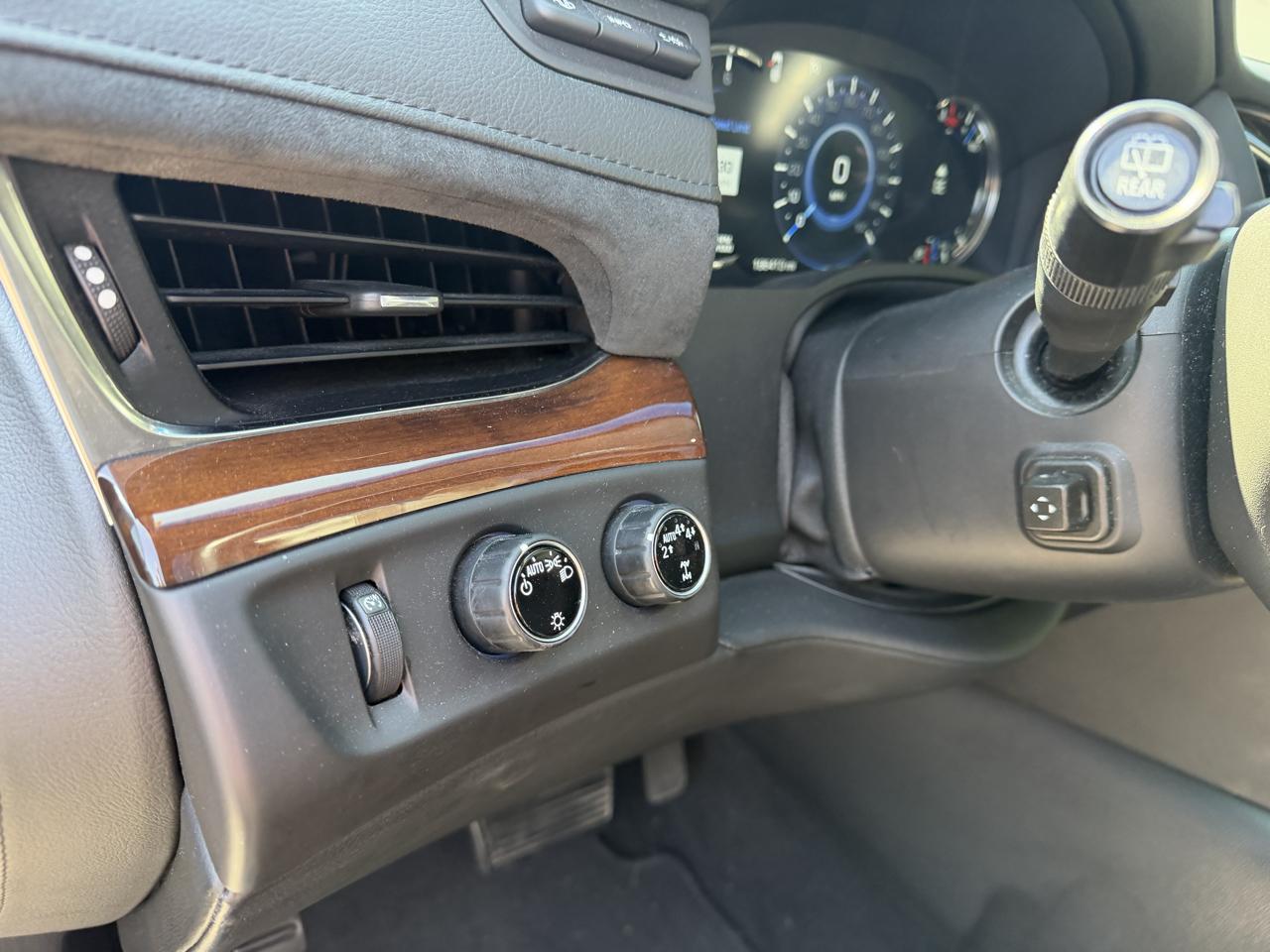Cadillac Escalade ESV Luxury 4WD 2017