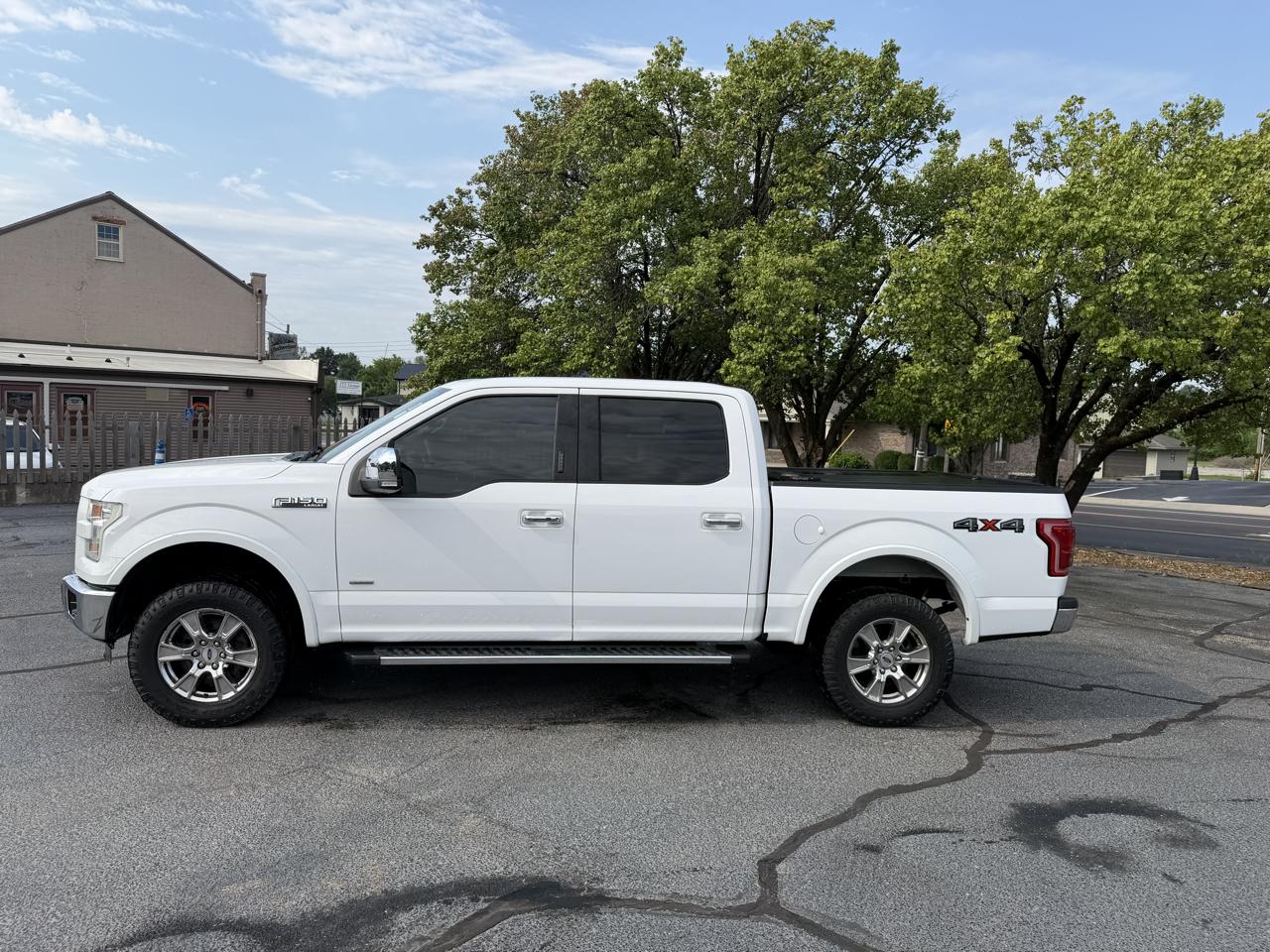 Ford F-150 4WD SuperCrew 139" Lariat 2015