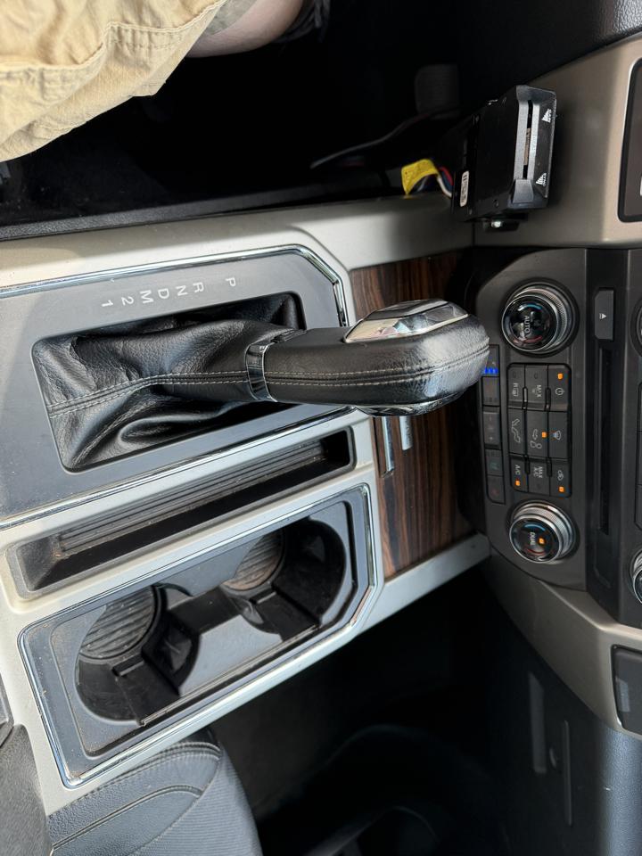 Ford F-150 4WD SuperCrew 139" Lariat 2015