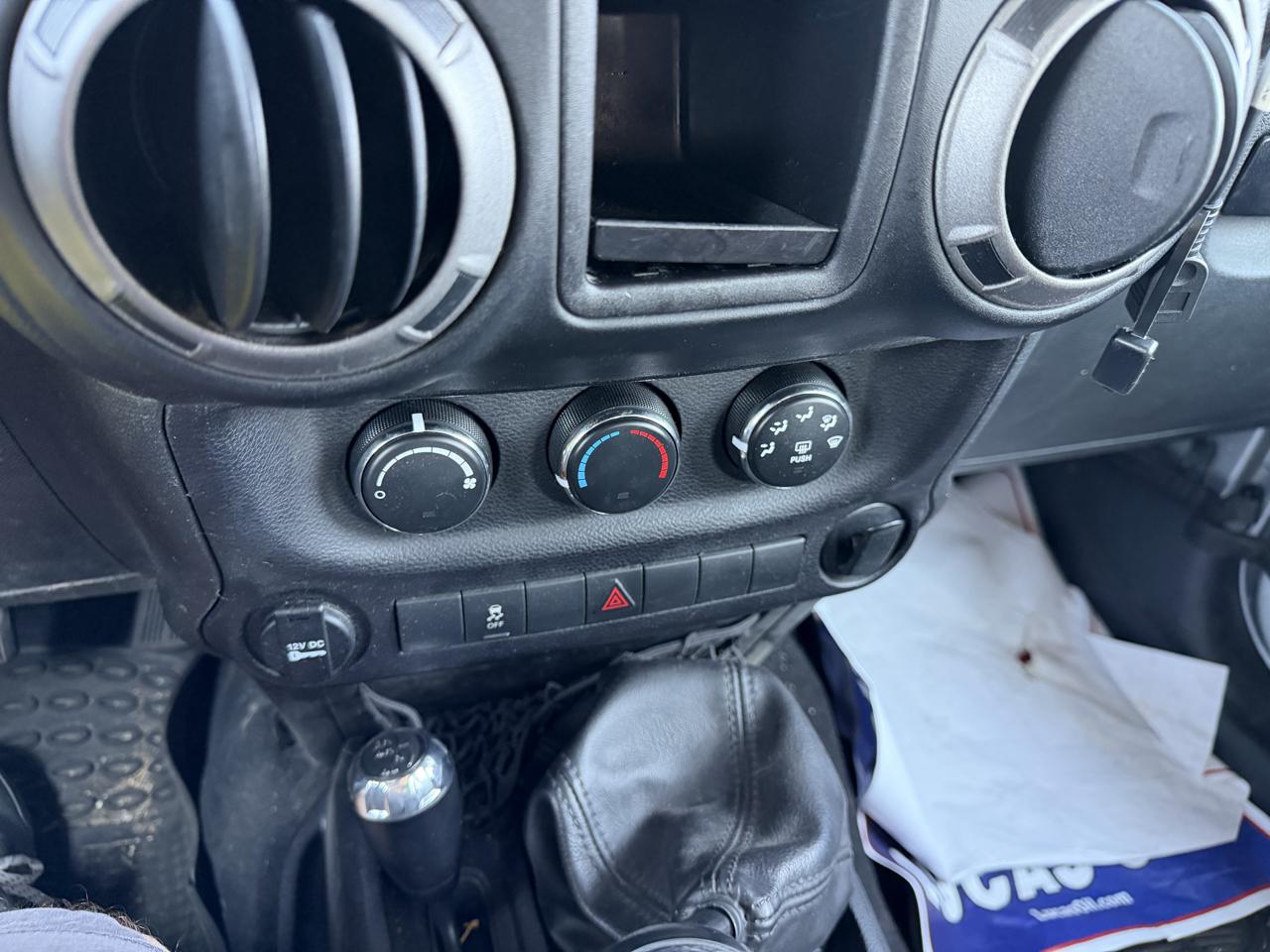 Jeep Wrangler Sport 4WD 2015