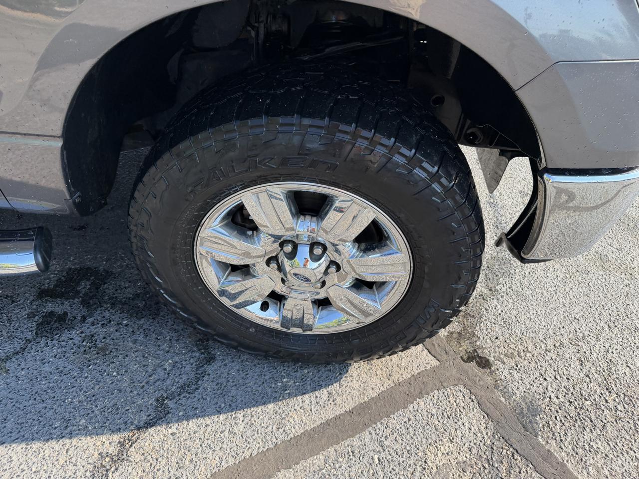 Ford F-150 4WD SuperCrew 145" XLT 2010