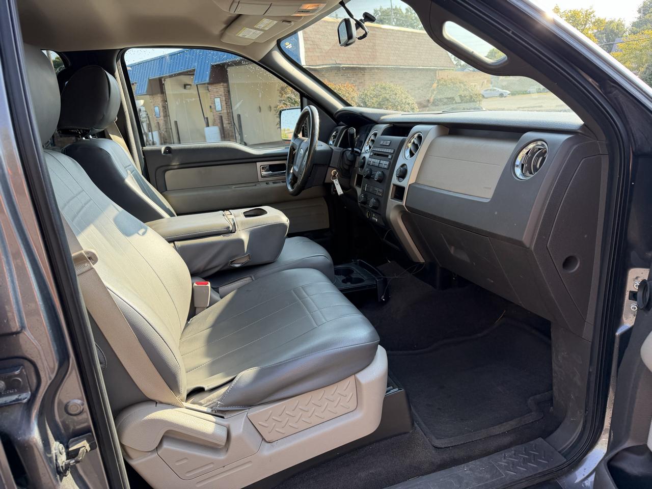 Ford F-150 4WD SuperCrew 145" XLT 2010