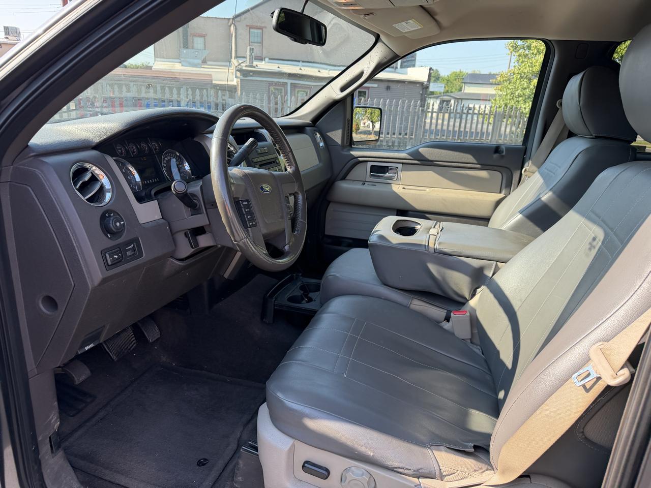 Ford F-150 4WD SuperCrew 145" XLT 2010