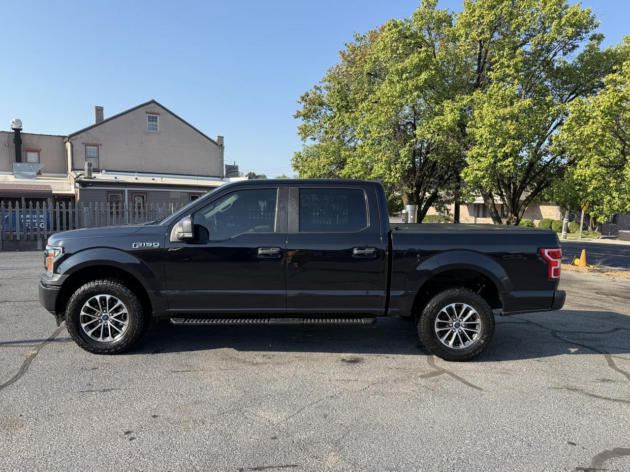 Ford F-150 4WD SuperCrew 139" XL 2020