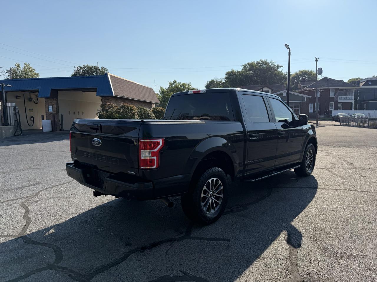 Ford F-150 4WD SuperCrew 139" XL 2020