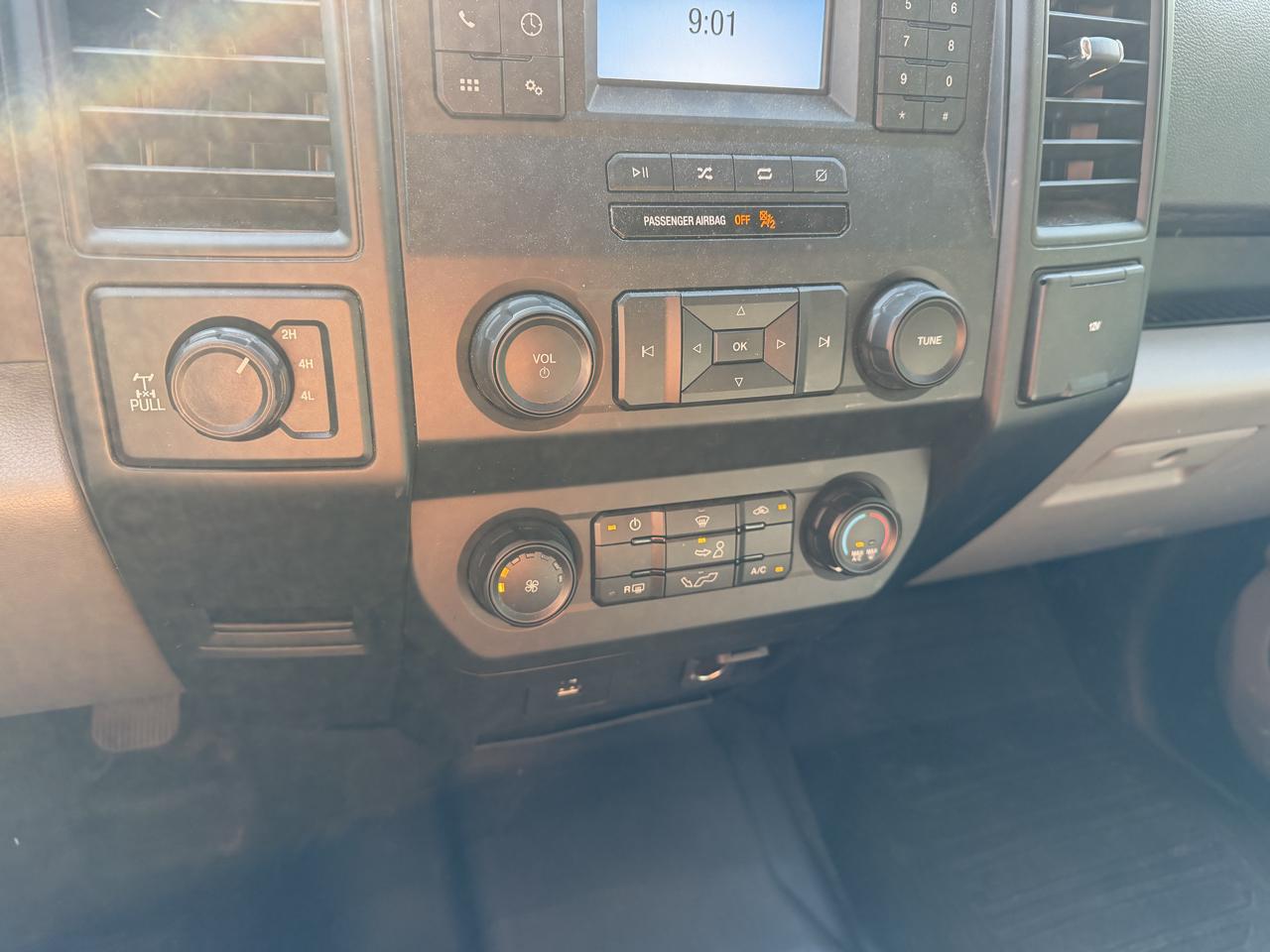 Ford F-150 4WD SuperCrew 139" XL 2020
